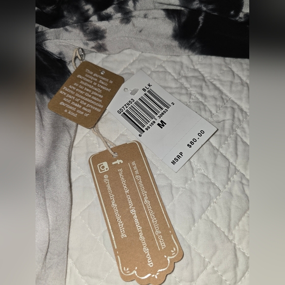 NWT Green Dragon Black And White Tie-Dye Romper/Shorts Women's Size Medium - Picture 11 of 13